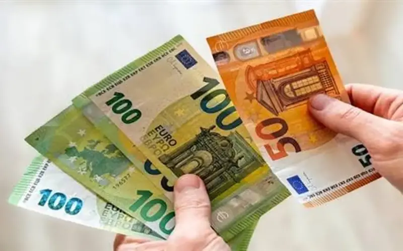 صعود سعر اليورو أمام الجنيه المصري في بداية تعاملات الأحد